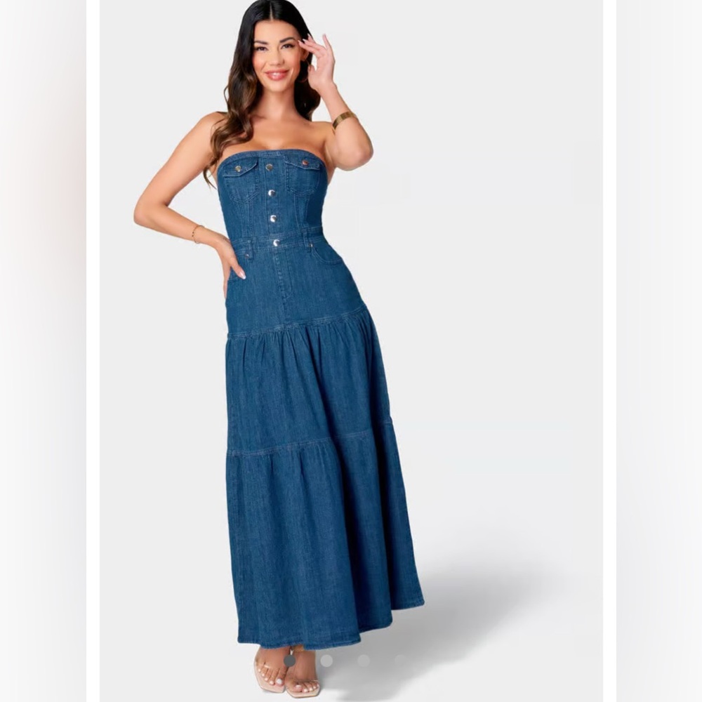 bebe STRAPLESS TIERED LIGHTWEIGHT DENIM DRESS